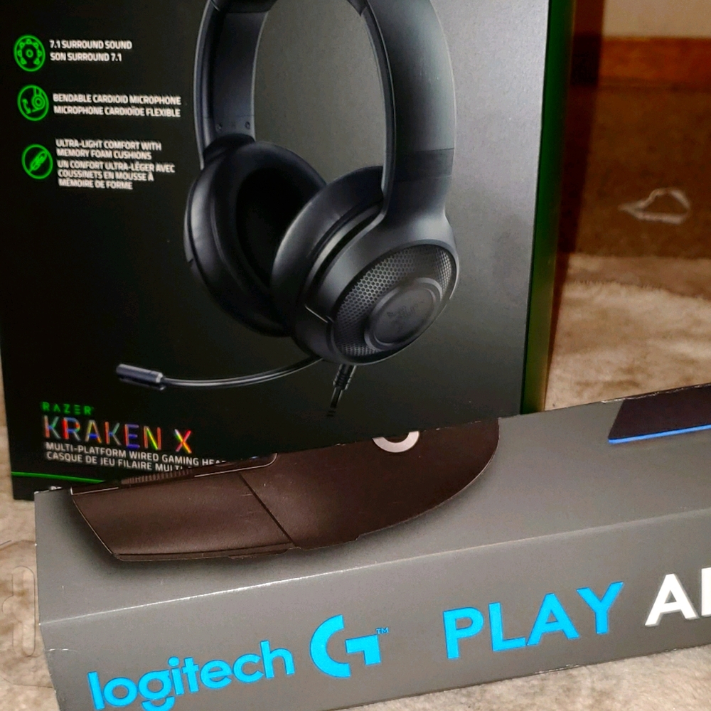 Logitech mouse and mouse pad with razer headset